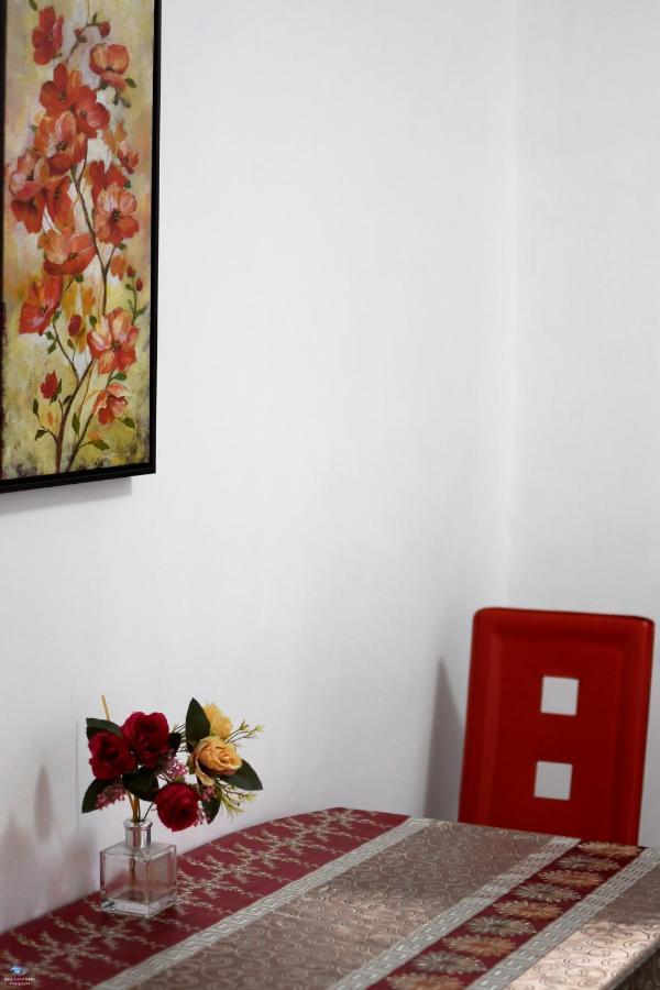Modern Semi-Central 1 Bedroom Apartment, 3 Parks Nearby Bucarest Esterno foto